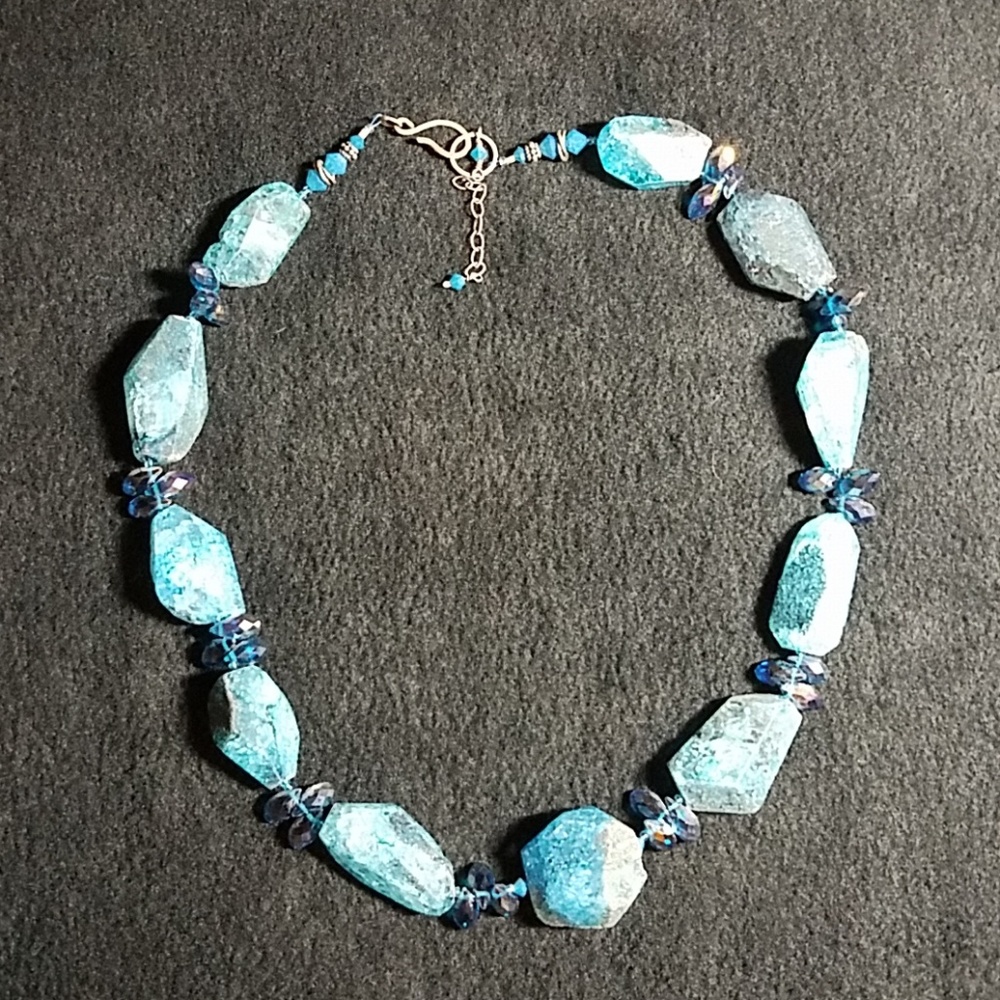 Chunky 18" light-blue quartz statement necklace
